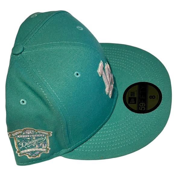 LA DODGERS New Era 59 Fifty Fitted Hat size 8 - Picture 2 of 5